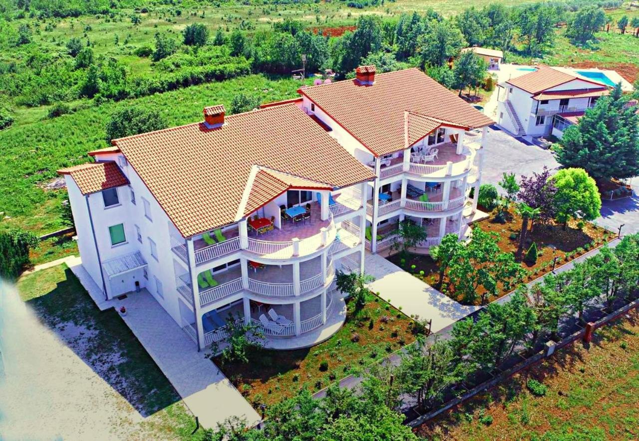 Wish Apartments โปเรช ภายนอก รูปภาพ